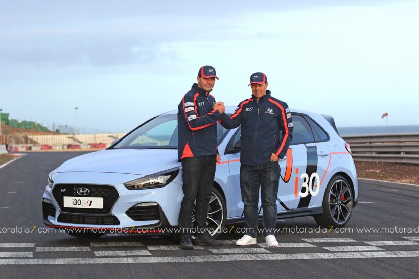 Ponce y Delgado con Hyundai Canarias