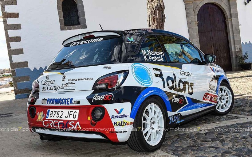 Manuel Naranjo estrena un Opel Adam Cup