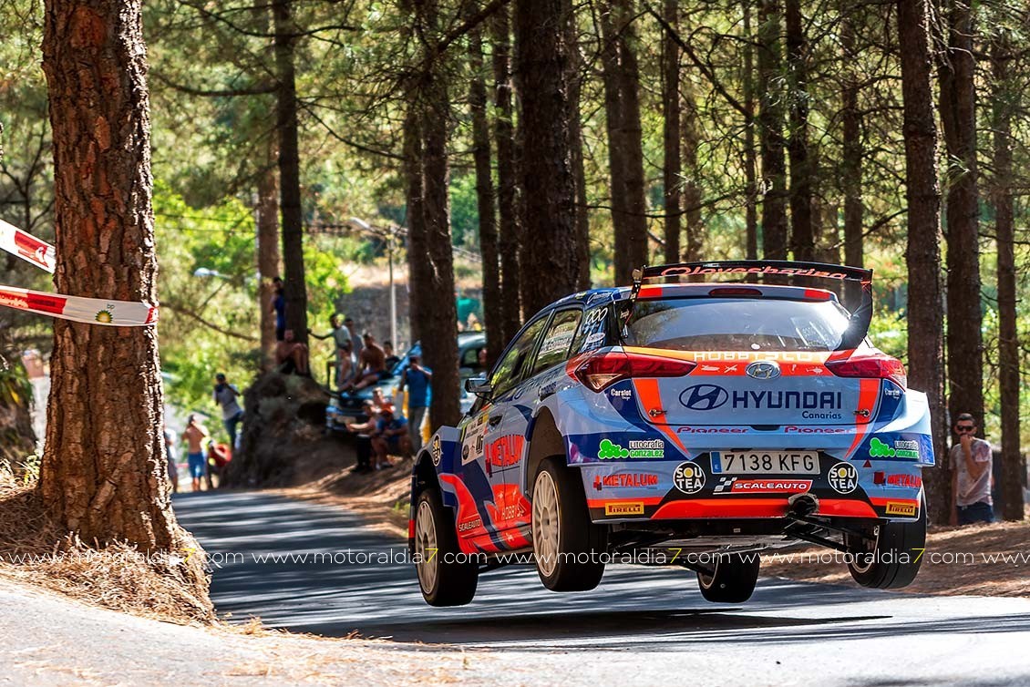 Armas y Vega ganan en un rally al límite