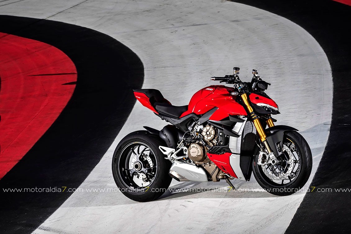 Ducati cierra el EICMA 2019 con el galardón de la ‘Moto más Bella’ para la Streetfighter V4.