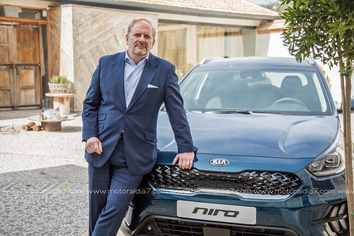 Eduardo Dívar: “En dos o tres años podremos alcanzar unas ventas anuales de 100.000 coches electrificados en España”