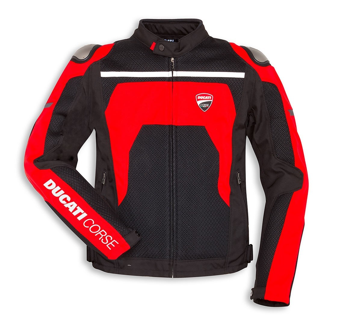 Las nuevas chaquetas ventiladas para conducir la moto en verano