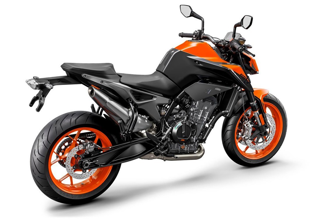 La KTM 890 DUKE , aún más