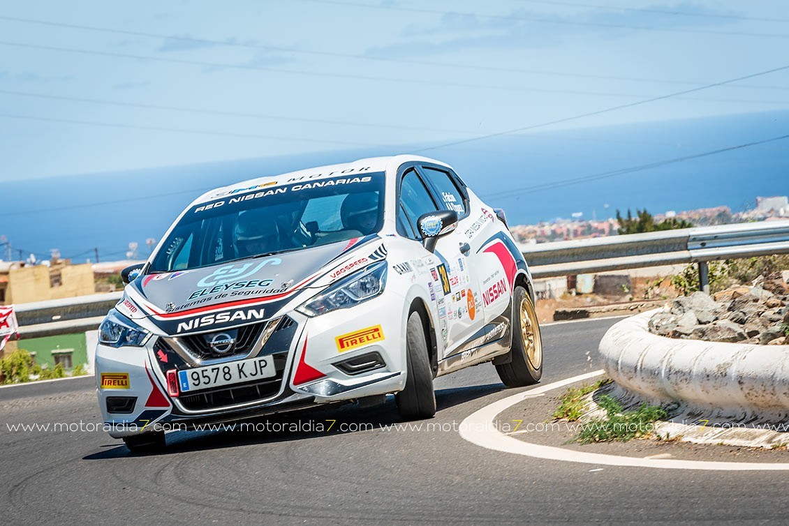 Borja Falcón e Ibán Santana primera victoria en la Copa Nissan Micra Canarias 2021