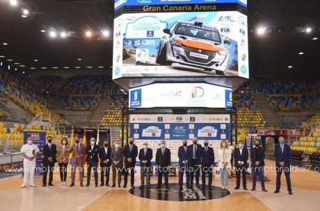 Ceremonia de Salida, una fiesta para los aficionados en el Rally Islas Canarias