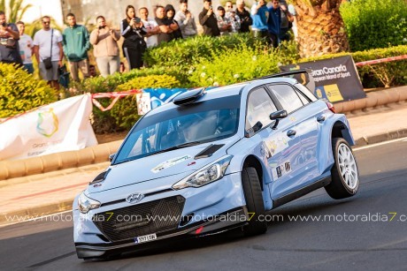 Monzón y Déniz mandan en el Rally Gran Canaria