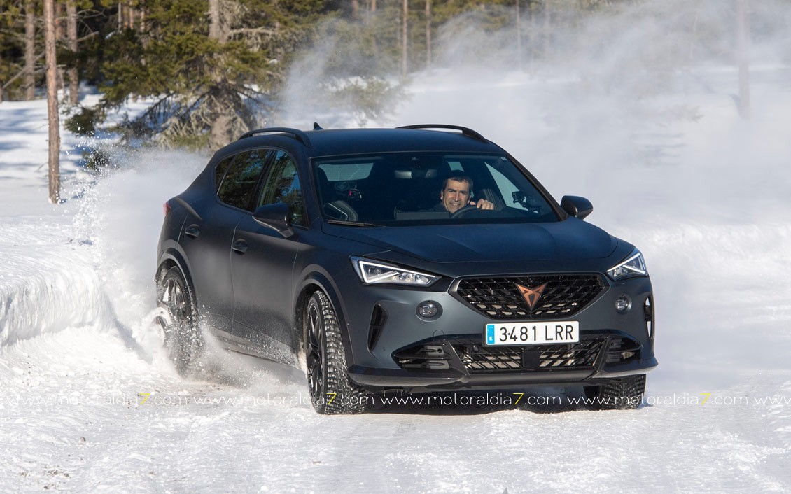 El CUPRA Formentor VZ5 sobre el hielo