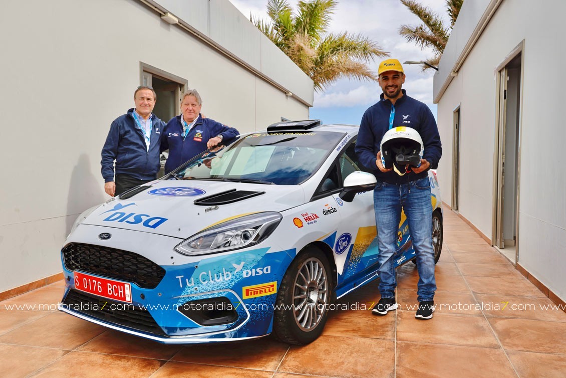 Javi Afonso con el Ford Rally4 de Archiauto