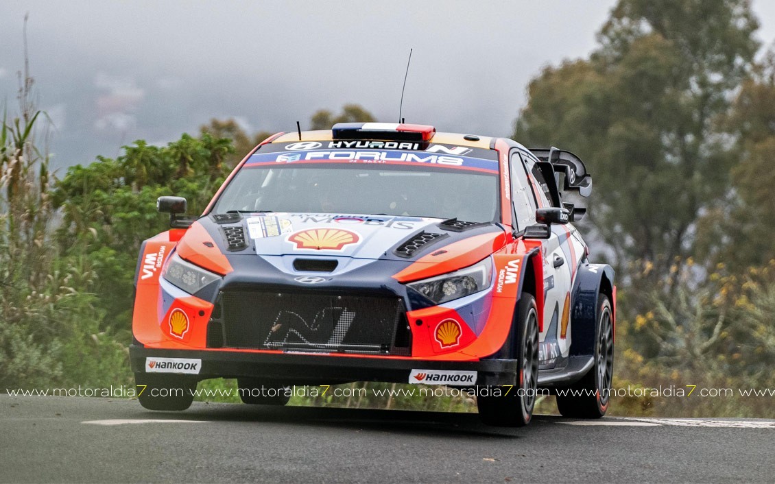 Kalle Rovanpera sigue dominando el Rally Islas Canarias