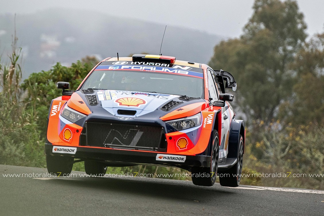 Kalle Rovanpera sigue dominando el Rally Islas Canarias