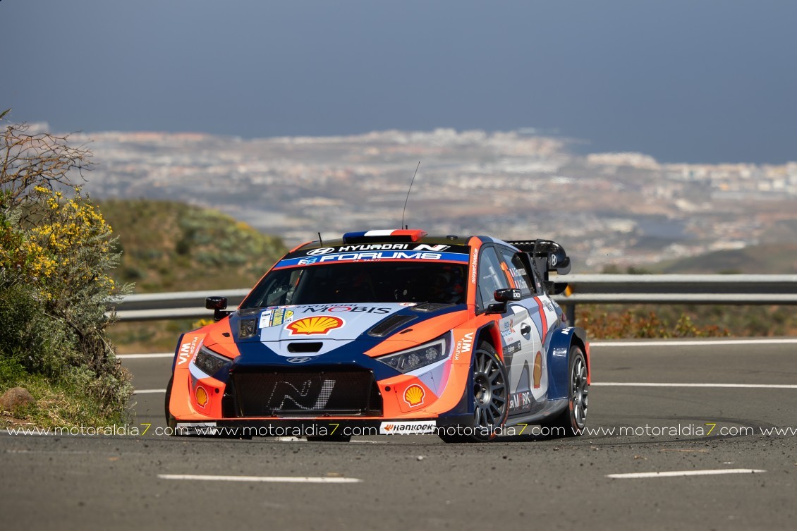 Rovanpera, es inalcanzable y vuela en el Rally Islas Canarias