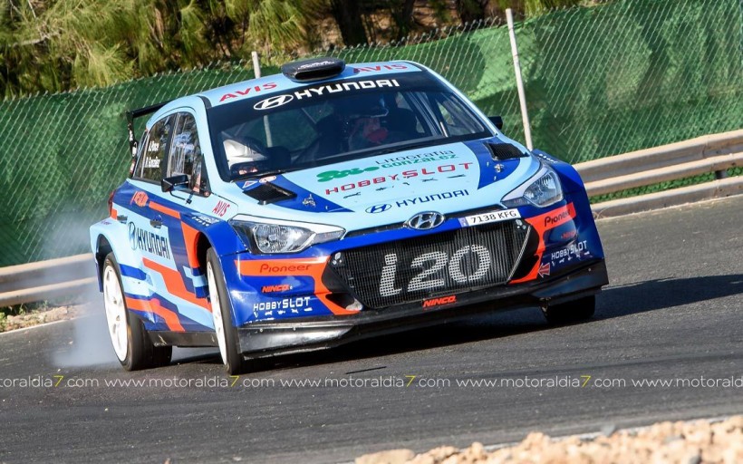 Toñi Ponce probó su Hyundai i20 R5