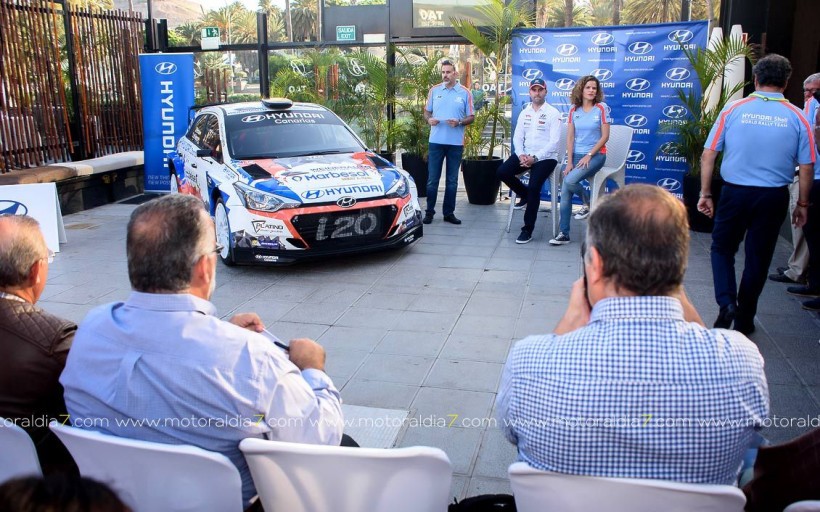 Pernía y del Barrio preparados para el Rally Islas Canarias
