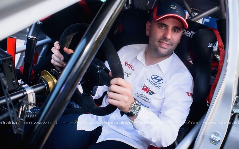 Pernía y del Barrio preparados para el Rally Islas Canarias