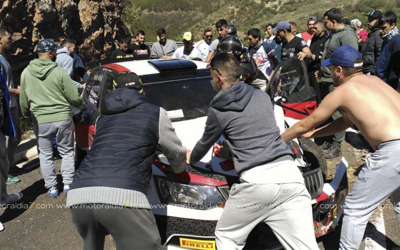 Primer incidente del 41º Rally Islas Canarias 