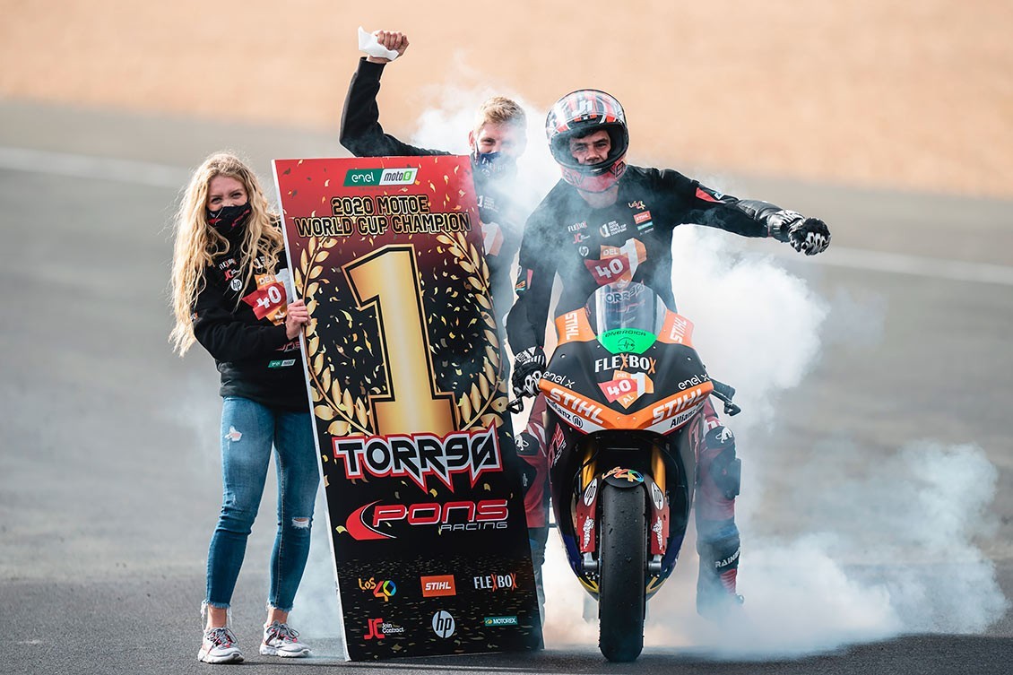 Cuatro títulos mundiales y un doblete en MXGP en un mismo fin de semana