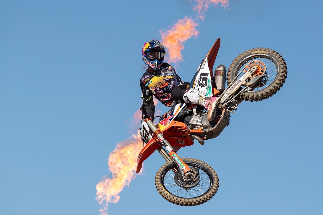 Cuatro títulos mundiales y un doblete en MXGP en un mismo fin de semana