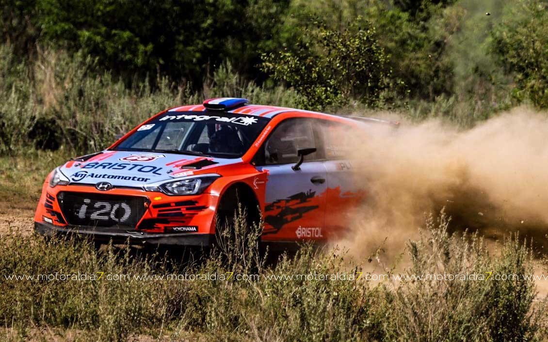 Domínguez y Peñate ganan su primer rally en Paraguay