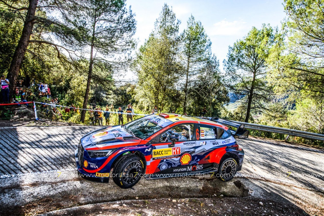 Doblete de Toyota, Ogier gana y campeones en marcas