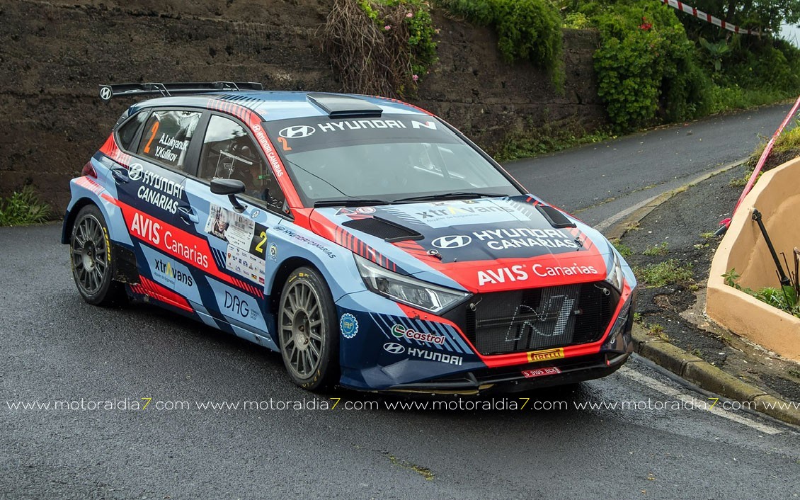 Victoria de Fuentes y Hernández en un caótico Rally Norte de Tenerife