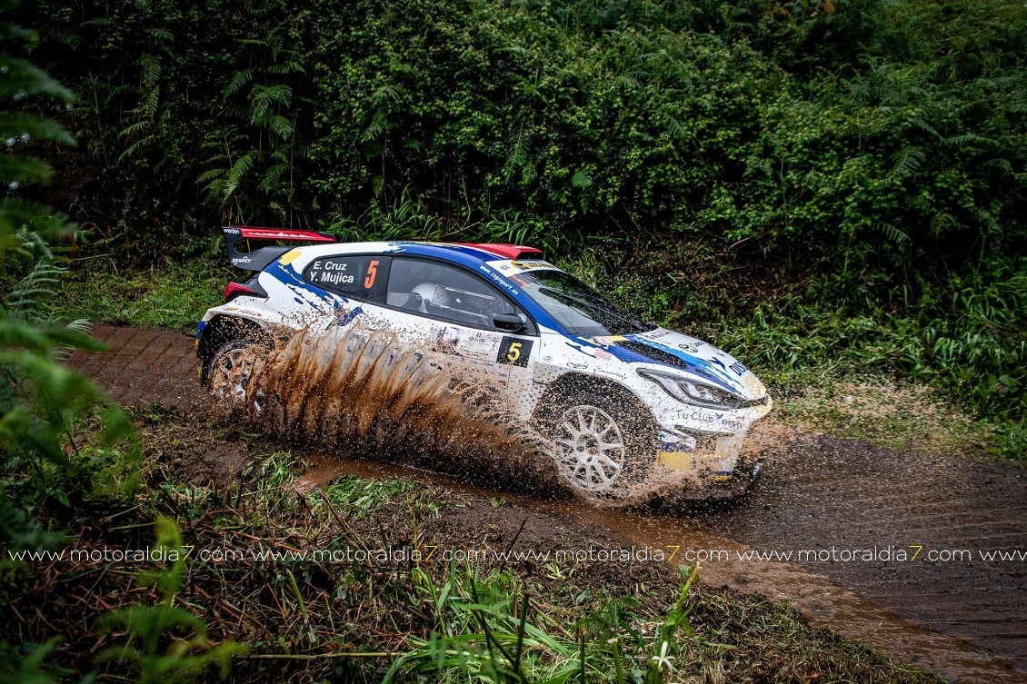 Victoria de Fuentes y Hernández en un caótico Rally Norte de Tenerife
