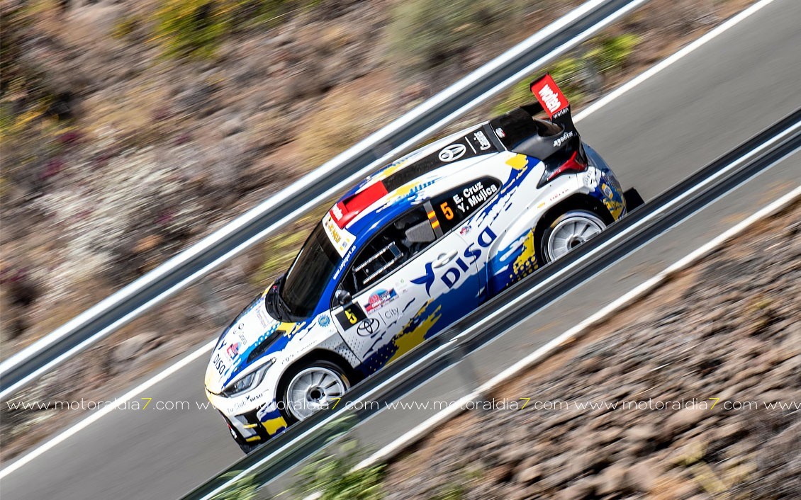 Cruz defiende su liderato en el Rally Ciudad de La Laguna